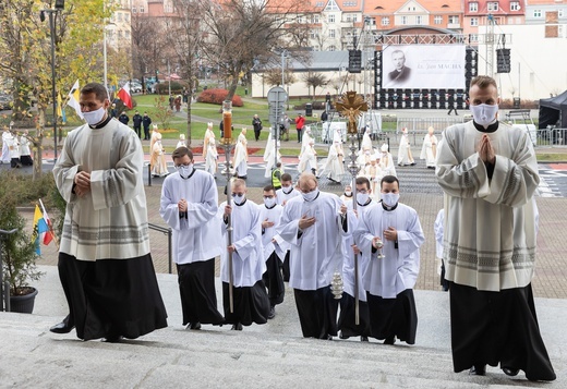 Beatyfikacja sługi Bożego Jana Franciszka Machy w katowickiej katedrze cz.2