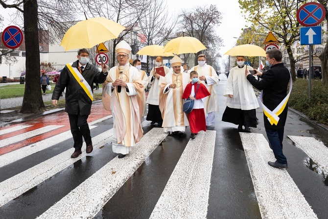 Beatyfikacja sługi Bożego Jana Franciszka Machy w katowickiej katedrze cz.2