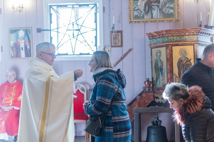 Poświęcenie nowego krzyża na Rogowcu