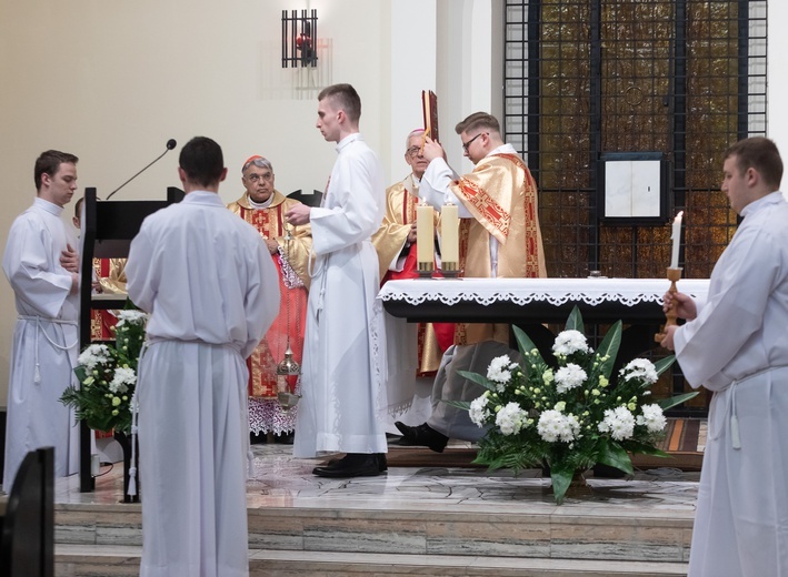 Katowice. Kardynał Marcello Semeraro odprawił Mszę Świetą w katowickim Klasztorze Siostr Karmelitanek.