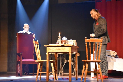 Gdynia. Kurtyna poszła w górę!