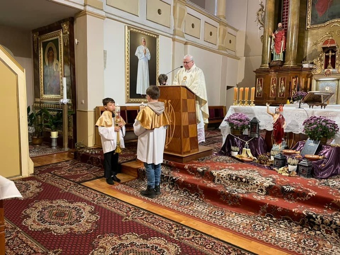 Nowe zastępy służby liturgicznej w parafiach