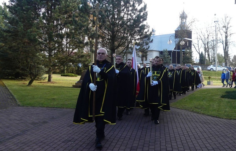 Chorągiew Rycerzy Jana Pawła II powstała w parafii św. Wawrzyńca w Grojcu