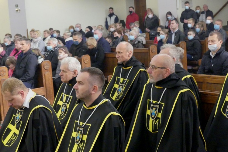 Chorągiew Rycerzy Jana Pawła II powstała w parafii św. Wawrzyńca w Grojcu