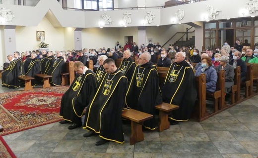 Chorągiew Rycerzy Jana Pawła II powstała w parafii św. Wawrzyńca w Grojcu