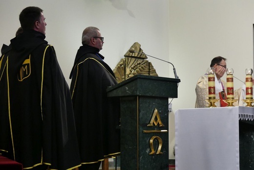 Chorągiew Rycerzy Jana Pawła II powstała w parafii św. Wawrzyńca w Grojcu