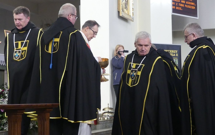 Chorągiew Rycerzy Jana Pawła II powstała w parafii św. Wawrzyńca w Grojcu