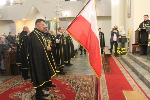 Chorągiew Rycerzy Jana Pawła II powstała w parafii św. Wawrzyńca w Grojcu