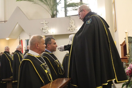 Chorągiew Rycerzy Jana Pawła II powstała w parafii św. Wawrzyńca w Grojcu