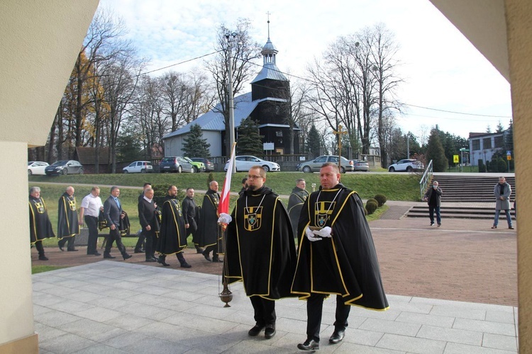 Chorągiew Rycerzy Jana Pawła II powstała w parafii św. Wawrzyńca w Grojcu