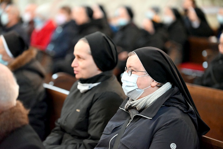 Pielgrzymka sióstr marianek do bardzkiego sanktuarium