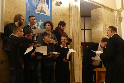 Schola gregoriańska lektorów parafii św. Józefa na Złotych Łanach