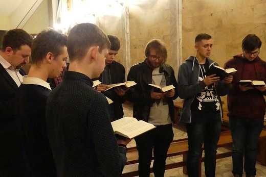 Schola gregoriańska lektorów parafii św. Józefa na Złotych Łanach