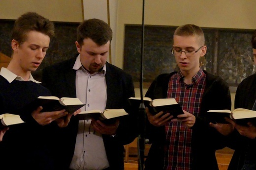 Schola gregoriańska lektorów parafii św. Józefa na Złotych Łanach