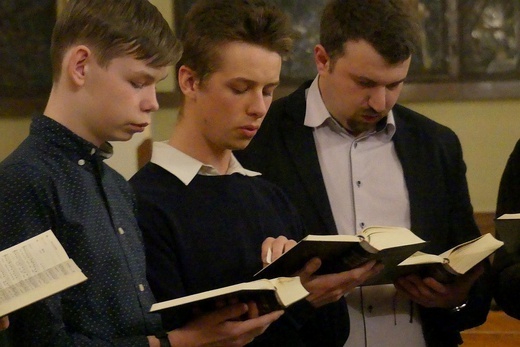 Schola gregoriańska lektorów parafii św. Józefa na Złotych Łanach