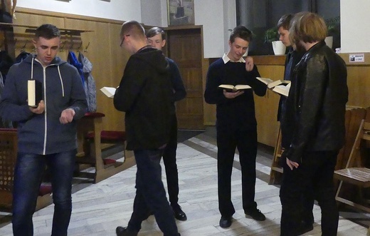 Schola gregoriańska lektorów parafii św. Józefa na Złotych Łanach