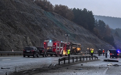 Bułgaria: Co najmniej 46 osób spłonęło w autokarze na autostradzie Struma