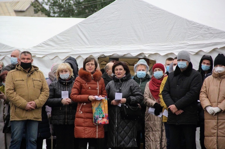 Białoruś: Poświęcenia placu pod budowę kościoła bł. Marianny Biernackiej w Grodnie