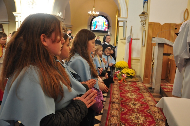 Żabno. Nowi ministranci i deesemki