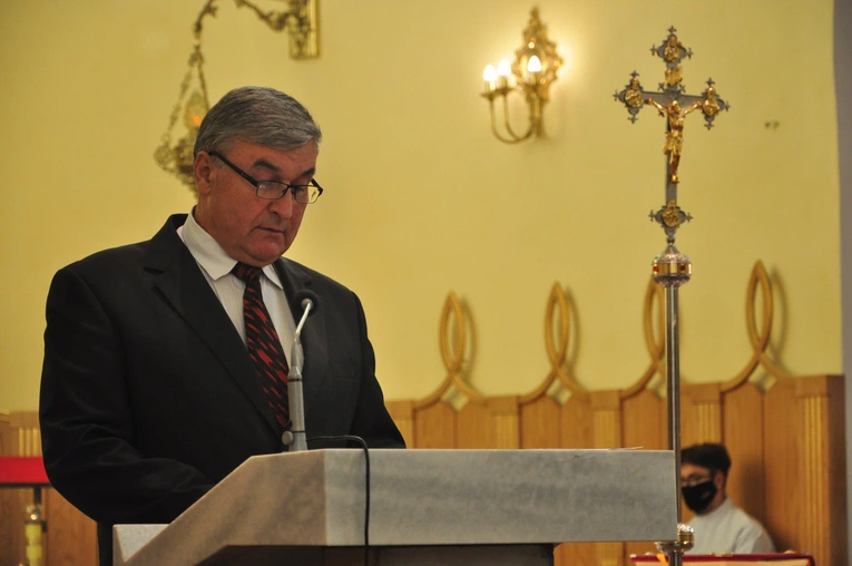 Żabno. Nowi ministranci i deesemki