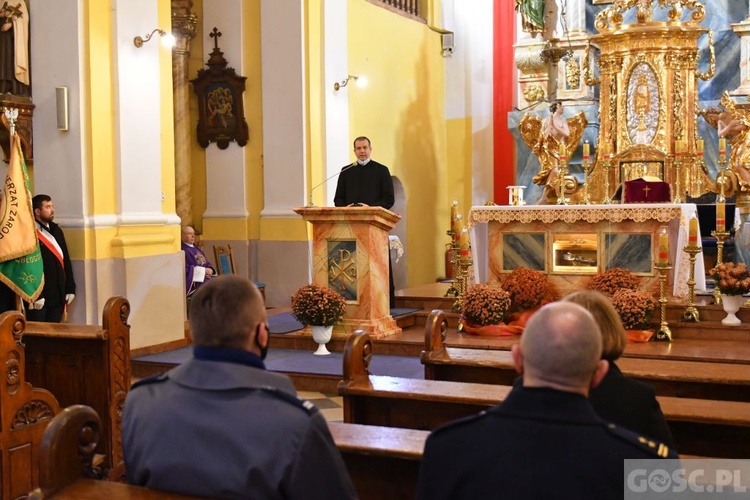 Wschowa. Poświęcenie tablicy prymasa