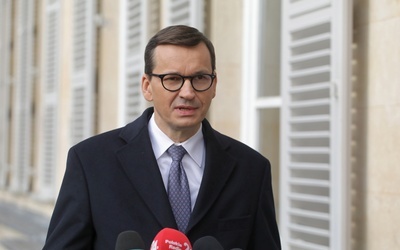 Morawiecki: Pakiet obniżek podatków, które mają złagodzić skutki inflacji. Obniżka VAT na prąd i gaz