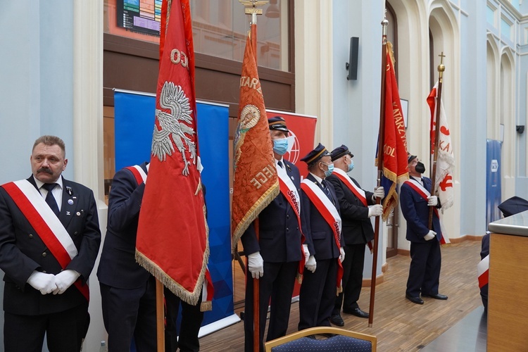 Poświęcenie kaplicy na Dworcu Głównym PKP we Wrocławiu i błogosławieństwo Stacji Dialog PKWP