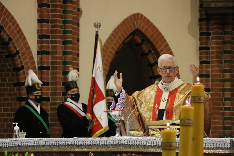 Abp Skworc do górników: "W trudnym dla branży górniczej okresie niepewności i zmian przekazuję Wam zapewnienie o wsparciu i duchowej bliskości"