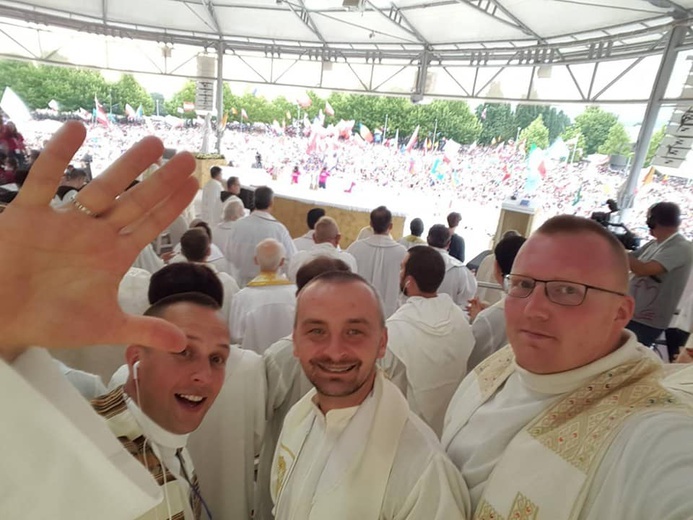 Ks. Wojciech Iwanicki na łamach GN