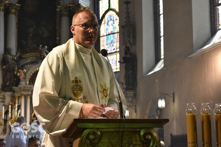 Ks. Wojciech Iwanicki na łamach GN