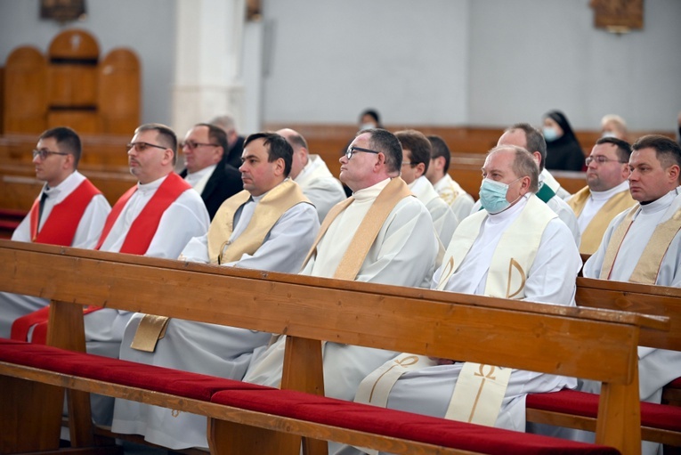 Spotkanie synodalne dla księży i zgromadzeń zakonnych