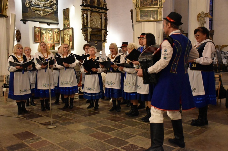 Kaszubi modlili się w Koronie Gdańska