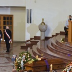 Płock. Pogrzeb ks. Piotra Muzyczyszyna