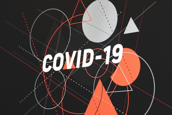 COVID-19: objawy moga trwać długo