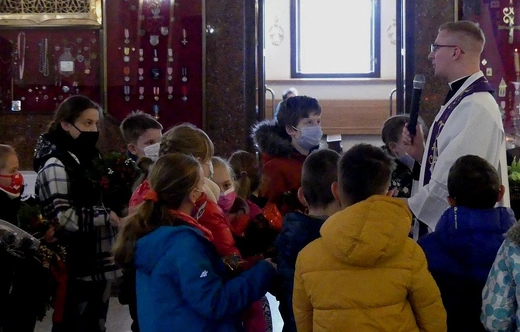 Adwentowe wieńce dzieci z Leśnej - 2021
