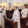 ▲	W listopadowej turze rekolekcyjnej wzięło udział 30 duchownych.