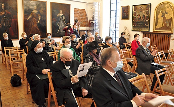 Pokłosiem konferencji ma być publikacja. Trwają też prace  nad książką ze świadectwami o wyjątkowym księdzu,  stąd organizatorzy zachęcają tych, którzy go pamiętają,  by opowiedzieli o nim.