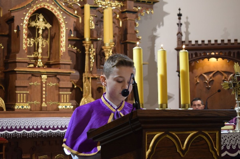 Nowi lektorzy w dekanacie i ministranci w Bobowej