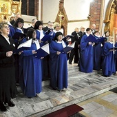 Tak świętował jubileusz, a na swe próby zaprasza w piątki o 19.00 do świebodzińskiej parafii pw. NMP Królowej Polski. 