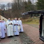 Ostatnie pożegnanie śp. ks. Alojzego Wencepla w Ustroniu-Polanie