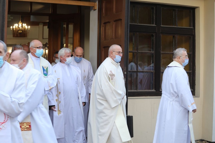 Ostatnie pożegnanie śp. ks. Alojzego Wencepla w Ustroniu-Polanie