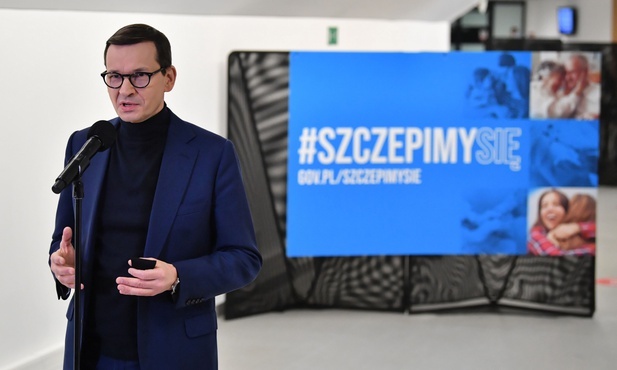 Premier przyjął trzecią dawkę szczepionki przeciw COVID-19