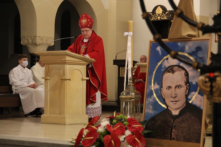 Ruda Śl. Msza w pierwsze wspomnienie liturgiczne ks. Machy