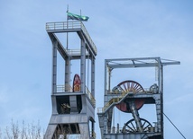 Ratownicy nawiązali kontakt z jednym z górników z kopalni Bielszowice