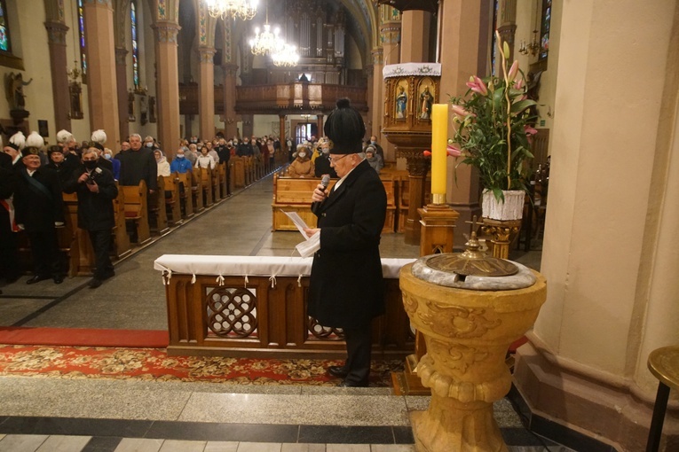 Barbórka w Nowej Rudzie-Słupcu. Proboszcz otrzymał górniczą szpadę