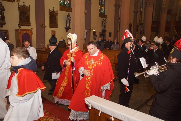 Barbórka w Nowej Rudzie-Słupcu. Proboszcz otrzymał górniczą szpadę