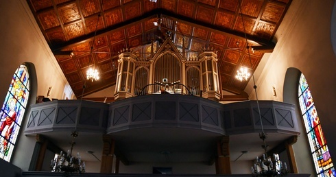 Remont organów w Połczynie-Zdroju