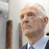 W czerwcu 2018 roku Bronisław Kawęcki został odznaczony Krzyżem Wolności i Solidarności.