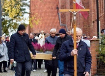 Olsztyn. Procesja różańcowa