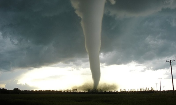 Kentucky: co najmniej 70 ofiar tornada